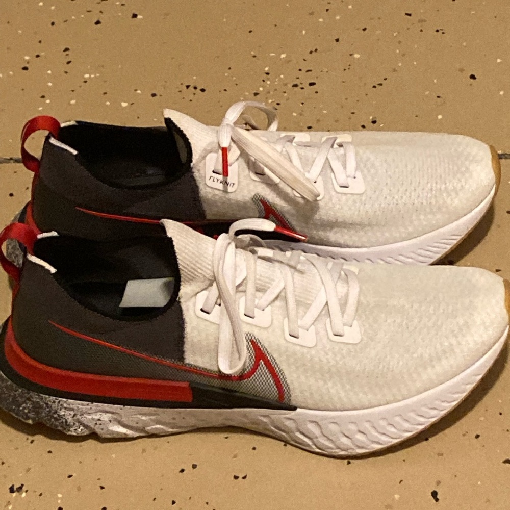 Nike Run React